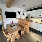 Nyaraló Na Stoku Czarna Góra